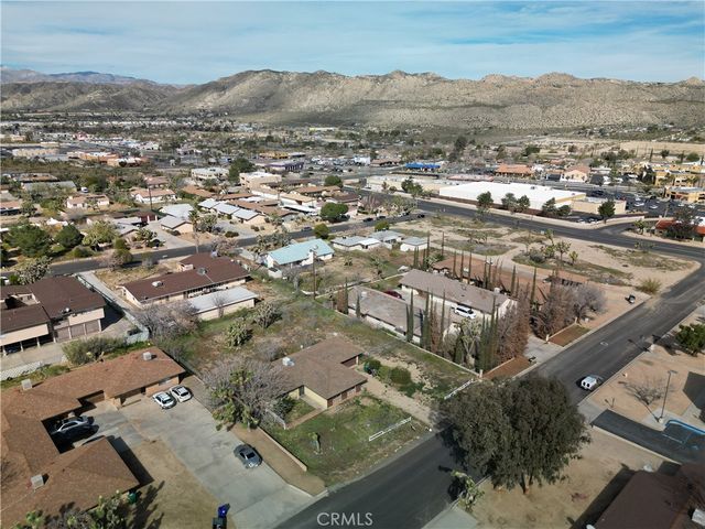 7380 Dumosa, Yucca Valley, CA 92284