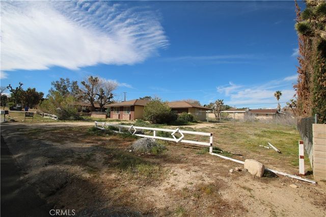 7380 Dumosa, Yucca Valley, CA 92284