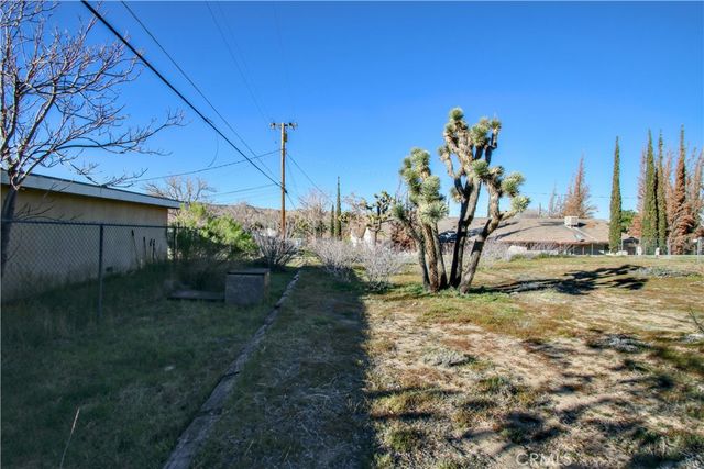 7380 Dumosa, Yucca Valley, CA 92284