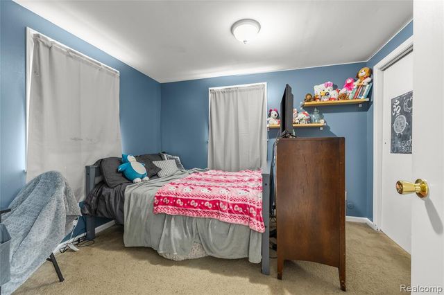 2378 River Drive, Lincoln Park, MI 48146