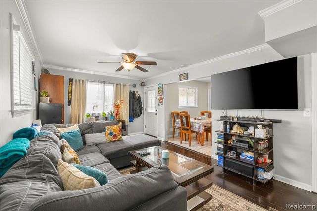 2378 River Drive, Lincoln Park, MI 48146