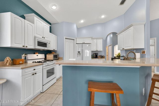 590 Wedge Court SE, Palm Bay, FL 32909