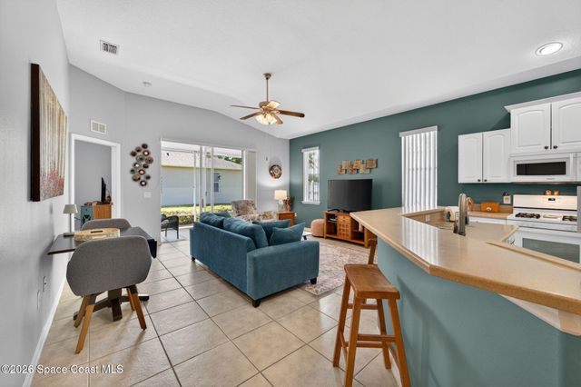 590 Wedge Court SE, Palm Bay, FL 32909