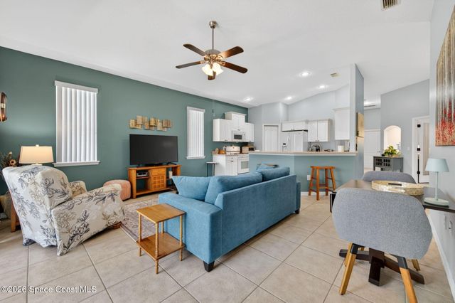 590 Wedge Court SE, Palm Bay, FL 32909