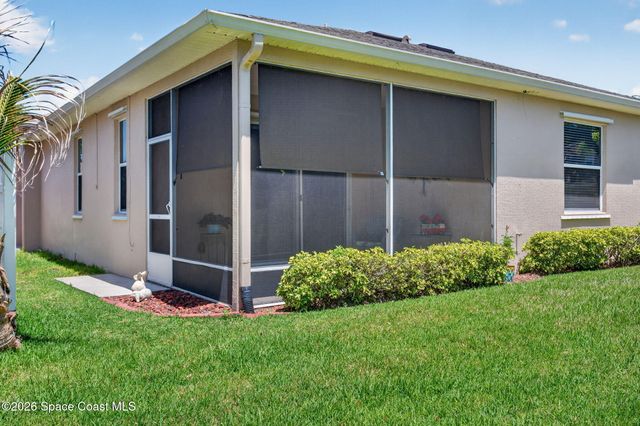 590 Wedge Court SE, Palm Bay, FL 32909