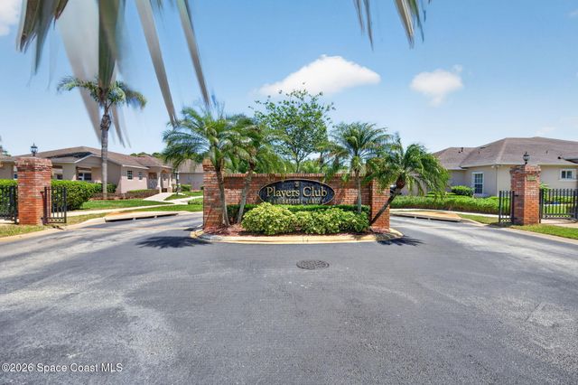 590 Wedge Court SE, Palm Bay, FL 32909