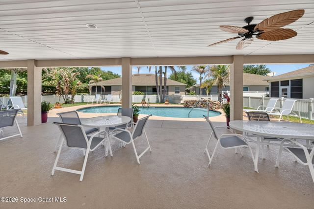 590 Wedge Court SE, Palm Bay, FL 32909