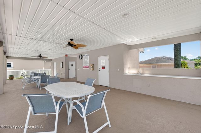 590 Wedge Court SE, Palm Bay, FL 32909