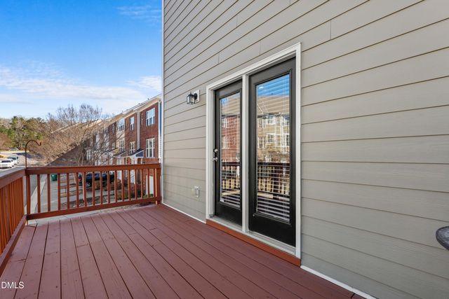 3017 Summerhouse Road, Cary, NC 27519