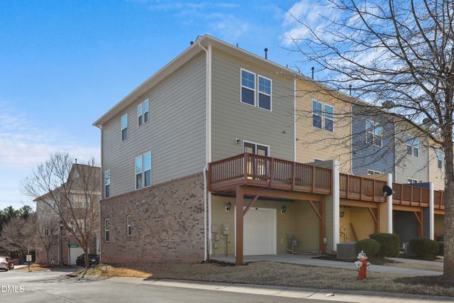 3017 Summerhouse Road, Cary, NC 27519