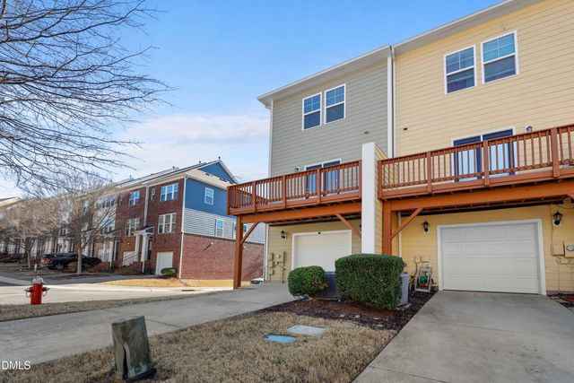 3017 Summerhouse Road, Cary, NC 27519