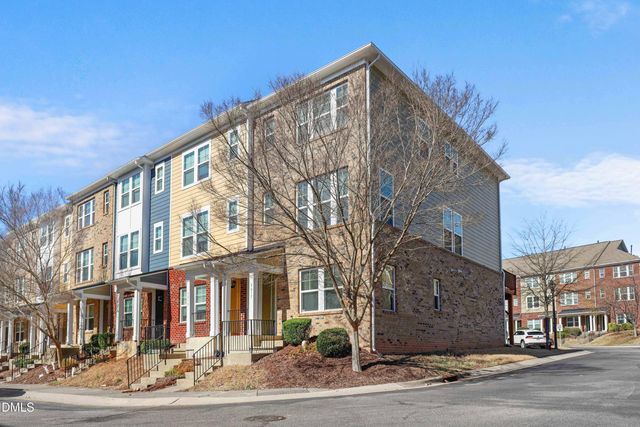 3017 Summerhouse Road, Cary, NC 27519