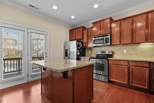 3017 Summerhouse Road, Cary, NC 27519