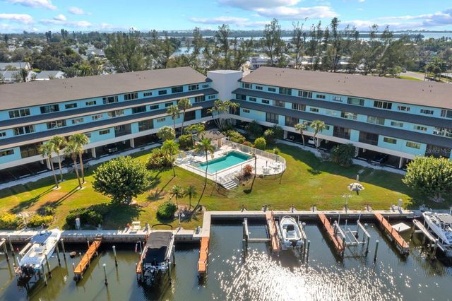 9604 CORTEZ ROAD W 136, Bradenton, FL 34210