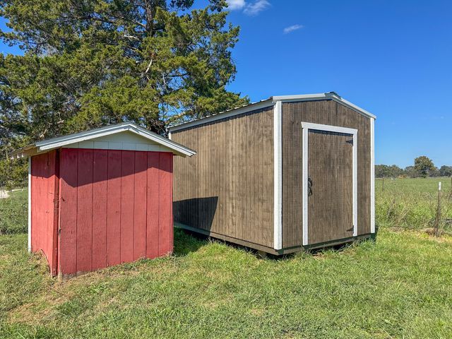 837 County Road 340, West Plains, MO 65775