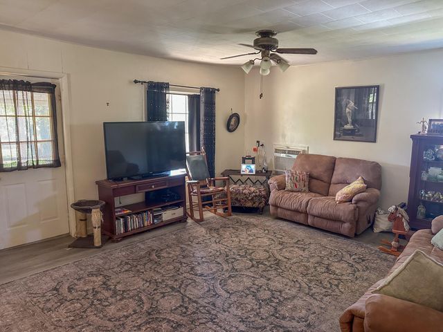 837 County Road 340, West Plains, MO 65775