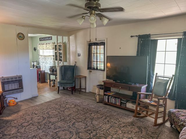 837 County Road 340, West Plains, MO 65775