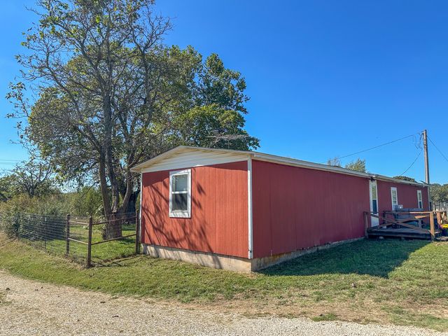837 County Road 340, West Plains, MO 65775