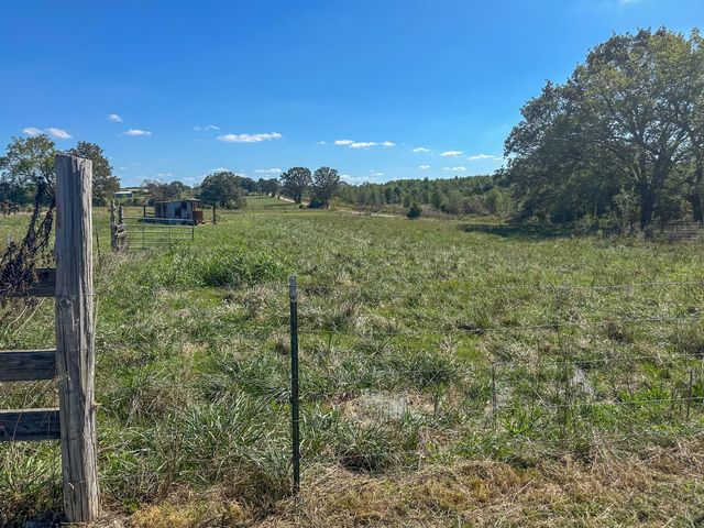 837 County Road 340, West Plains, MO 65775