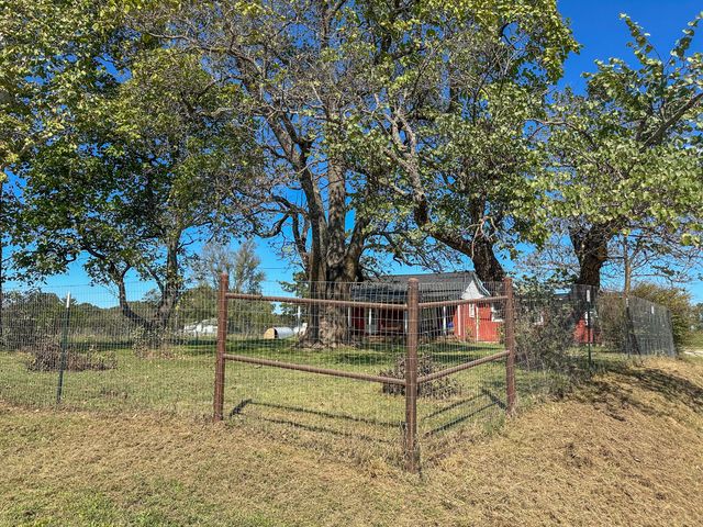 837 County Road 340, West Plains, MO 65775