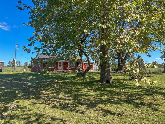 837 County Road 340, West Plains, MO 65775
