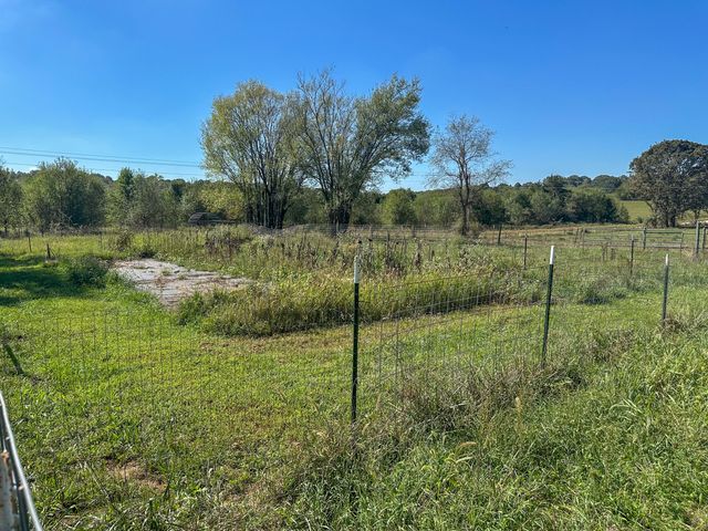 837 County Road 340, West Plains, MO 65775