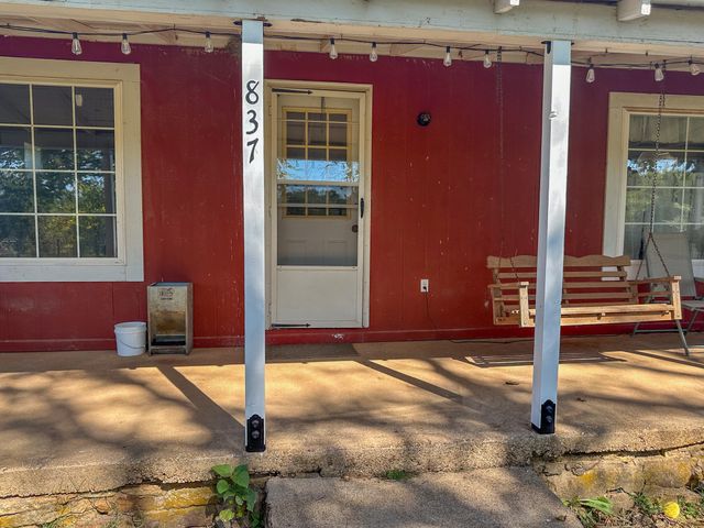 837 County Road 340, West Plains, MO 65775