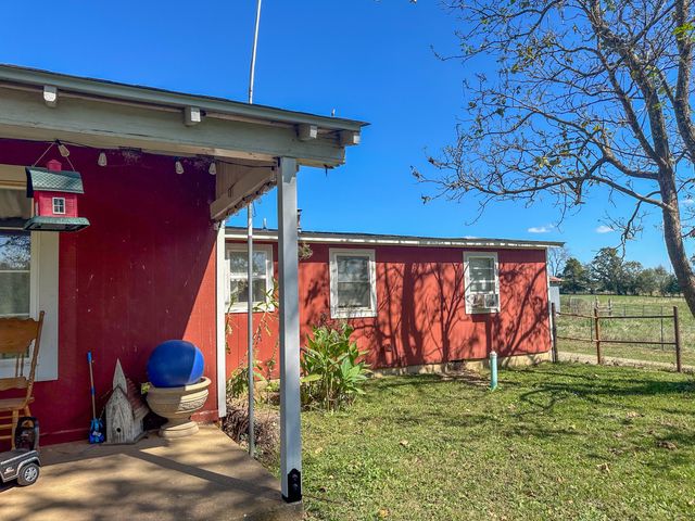 837 County Road 340, West Plains, MO 65775