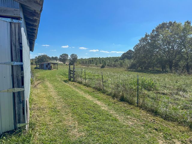 837 County Road 340, West Plains, MO 65775