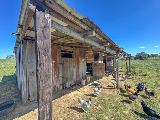 837 County Road 340, West Plains, MO 65775