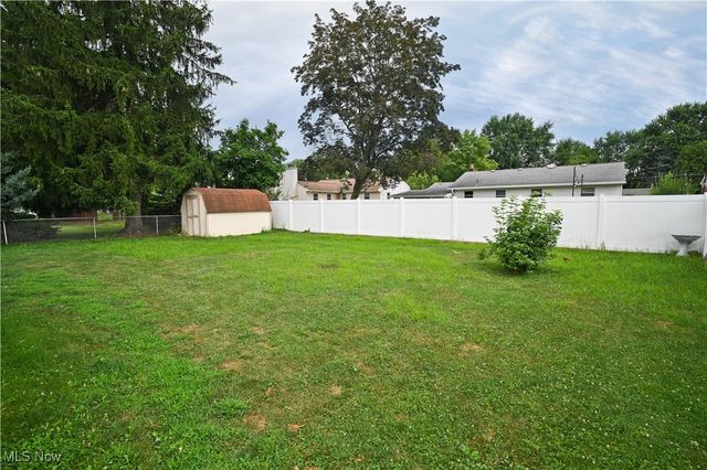 928 Edenridge Drive, Boardman, OH 44512