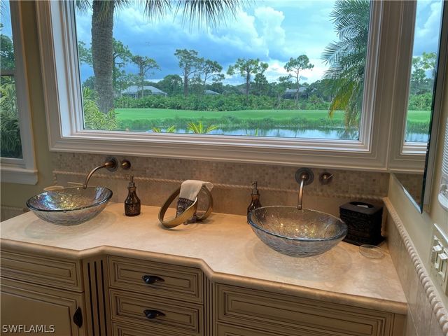 3683 Olde Cottage LN, Bonita Springs, FL 34134