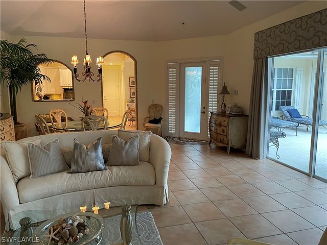 3683 Olde Cottage LN, Bonita Springs, FL 34134