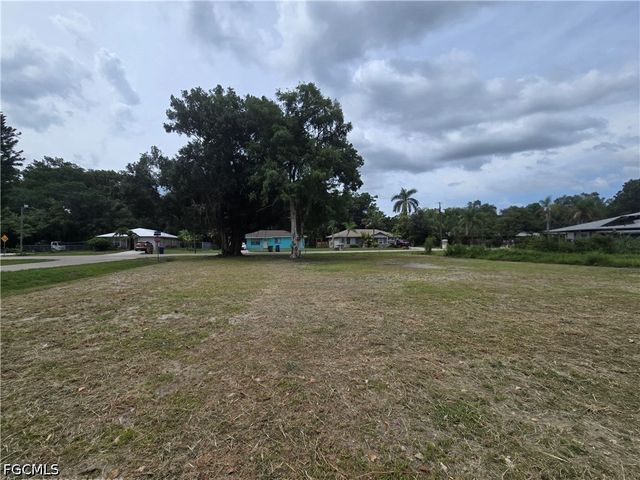 13201 5th ST, Fort Myers, FL 33905
