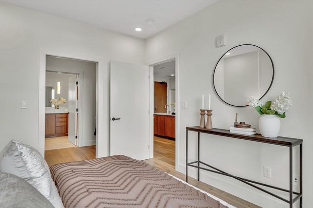 566 Columbus Ave 309, Boston, MA 02118