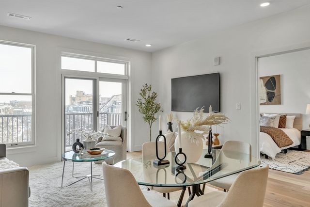 566 Columbus Ave 309, Boston, MA 02118