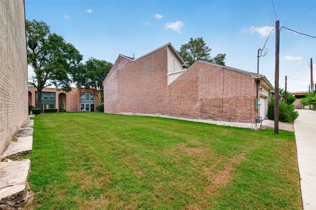 9412 Bassoon Drive, Houston, TX 77025