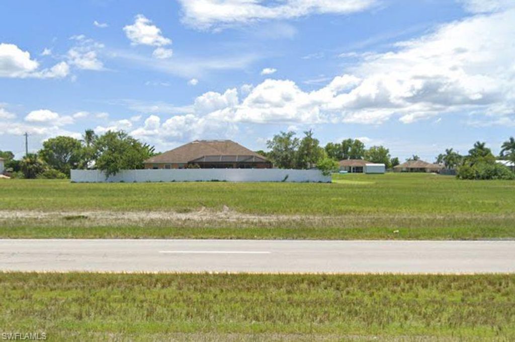 348 Diplomat PKWY W, CAPE CORAL, FL 33993 — photo 2