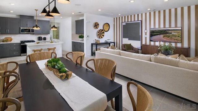 14006 Lumurine Way, San Diego, CA 92126