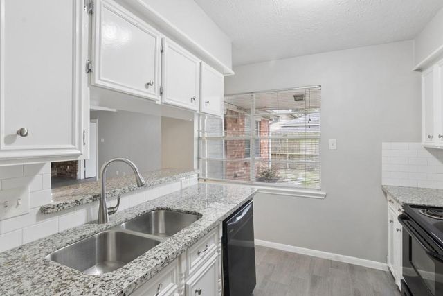 3215 Palm Desert Lane, Missouri City, TX 77459