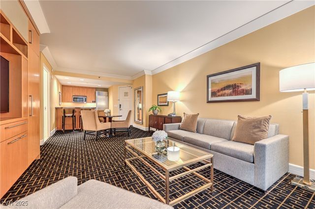 2000 Fashion Show Drive 3626, Las Vegas, NV 89109