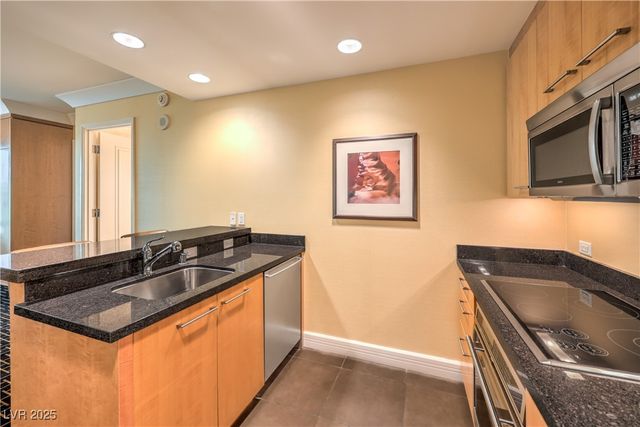 2000 Fashion Show Drive 3626, Las Vegas, NV 89109