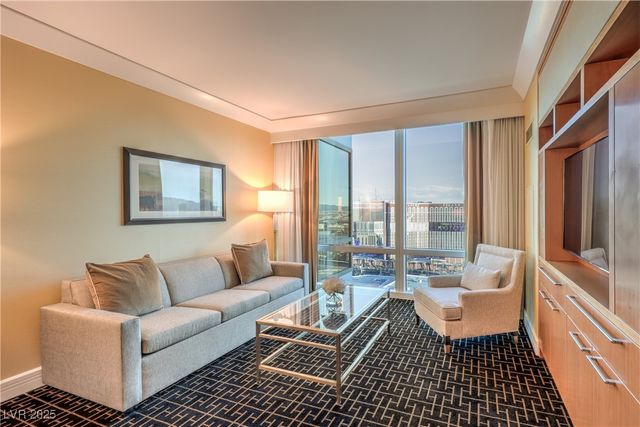 2000 Fashion Show Drive 3626, Las Vegas, NV 89109