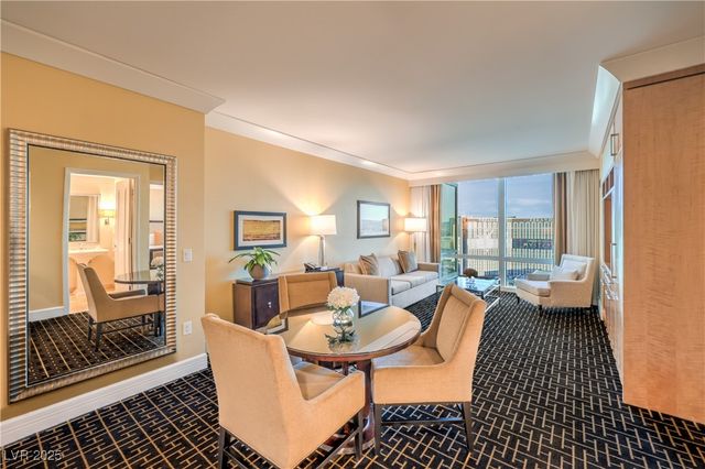 2000 Fashion Show Drive 3626, Las Vegas, NV 89109