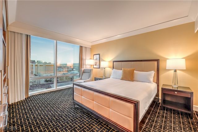 2000 Fashion Show Drive 3626, Las Vegas, NV 89109