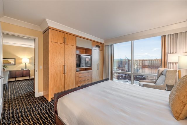 2000 Fashion Show Drive 3626, Las Vegas, NV 89109