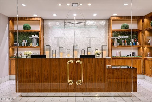 2000 Fashion Show Drive 3626, Las Vegas, NV 89109