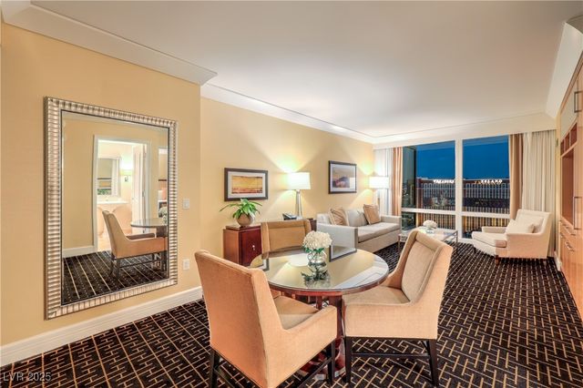 2000 Fashion Show Drive 3626, Las Vegas, NV 89109