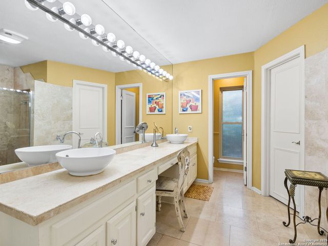 12511 Elm Country Lane, San Antonio, TX 78230