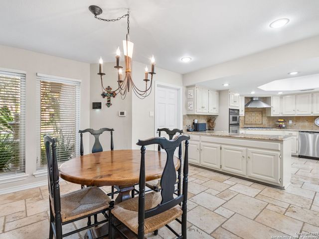 12511 Elm Country Lane, San Antonio, TX 78230